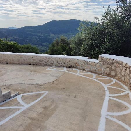 Stathis Guesthouse Fternon ภายนอก รูปภาพ